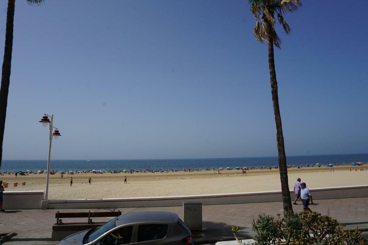 Apartamento La Mar De Cerca. Terraza Vistas Mar. 1ª Linea Playa Кадіс Екстер'єр фото