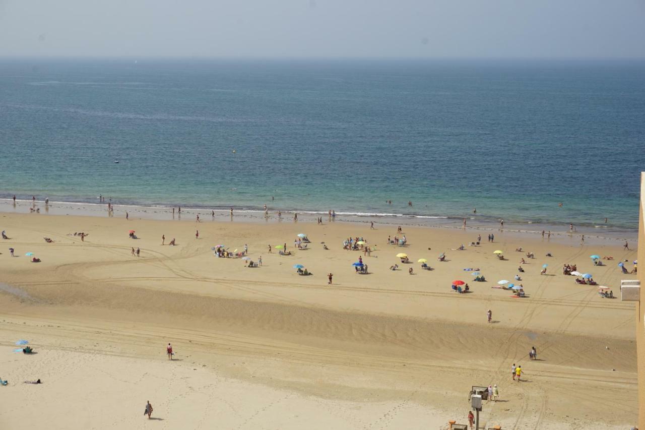 Apartamento La Mar De Cerca. Terraza Vistas Mar. 1ª Linea Playa Кадіс Екстер'єр фото